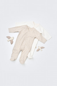 Set 2 salopetele cu maneca lunga si pantaloni lungi cu botosei - 100%bumbac organic - Crem cu buline, BabyCosy - Img 1
