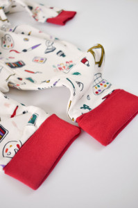 Set 2 salopetele cu maneca lunga si panataloni lungi cu fermoar - 100%bumbac organic - Rosu si Verde, Baby Cosy