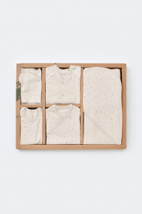 Set de 10 piese pentru nou nascut - 100% bumbac organic - Crem cu buline, BabyCosy - Img 2
