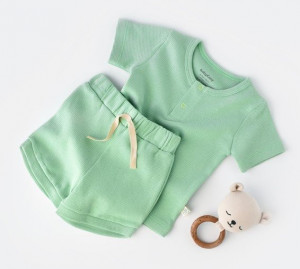Set tricou cu pantaloni scurti - 100% bumbac organic - Mint, BabyCosy - Img 2