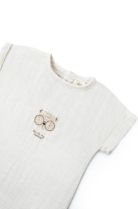 Set tricou ecru cu pantaloni scurti TeddyBear, 100% bumbac organic, BabyCosy