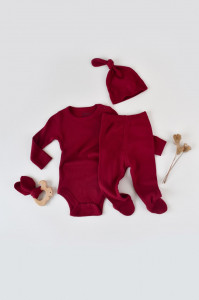 Set 3 piese: body cu maneca lunga, pantaloni lungi cu botosei si caciulita din bumbac organic si modal - Rosu, BabyCosy - Img 1