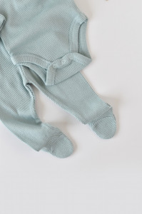 Set 4 piese: bluza, pantaloni, caciulita si manusi din bumbac organic si modal - Mint, BabyCosy - Img 5