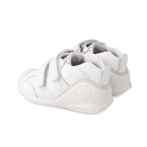 Adidasi Primii Pasi pentru Copii Biomecanics 221001-C, blanco