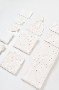 Set de 10 piese pentru nou nascut - 100% bumbac organic - Ecru cu buline, BabyCosy - Img 5