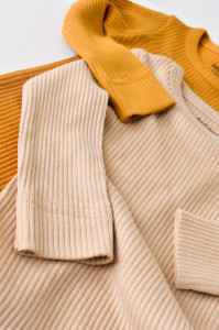 Set de 2 body-uri cu maneca lunga din bumbac organic si modal - Mustar/Somon BabyCosy - Img 6