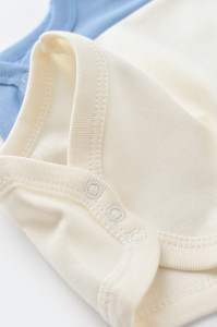 Set 2 body-uri fara maneci bebe unisex -100% bumbac organic - Ecru/Bleu, BabyCosy - Img 5