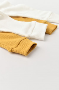 Set 2 pantaloni bebe unisex din bumbac organic si modal - Mustar/Ecru, BabyCosy - Img 4