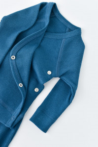 Set 4 piese: bluza, pantaloni, caciulita si manusi din bumbac organic si modal - Bleumarin, BabyCosy - Img 3