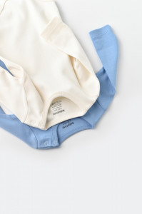 Set 2 body-uri cu maneca lunga bebe unisex -100% bumbac organic - Ecru/Bleu, BabyCosy - Img 2