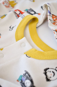 Set 2 salopetele cu maneca lunga si panataloni lungi - 100%bumbac organic - Galben si Mov, Baby Cosy