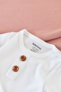 Set bluzita cu maneca lunga si pantaloni lungi din bumbac organic si modal - Alb BabyCosy - Img 4