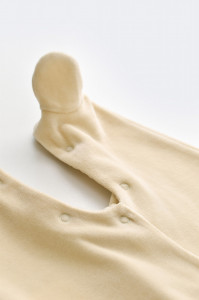 Set Broscuta cu salopeta si body din 80%bumbac organic si 20% poliester - Crem, BabyCosy - Img 7