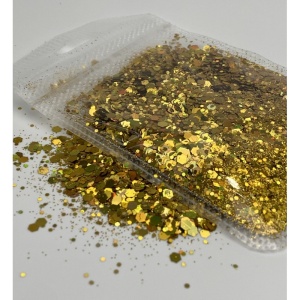 Lumânare decorată cu chunky glitter auriu