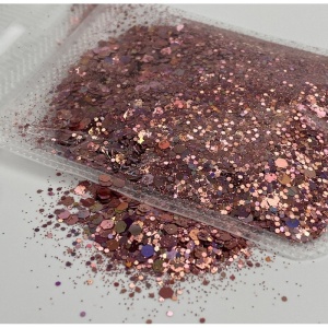 Exemple utilizare chunky glitter roz deschis în proiecte handmade