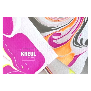 Prim-plan cu două hârtii marmorate în roz, portocaliu și gri cu Magic Marble Love Neon