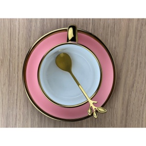 Set Ceașcă de Cafea din Ceramică cu Farfurie și Linguriță – 200ml, Roz - Img 4