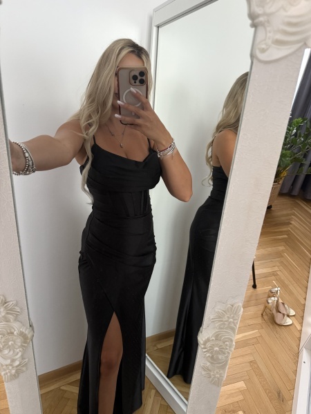 Rochie Ariana Full Black