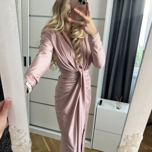 Rochie Modelatoare BELLA Light Pink - Img 2
