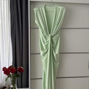 Rochie Modelatoare Bella 2 Crystal Lime - Img 3