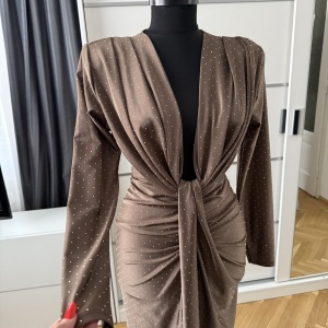 Rochie Modelatoare BELLA Crystal Latte - Img 2
