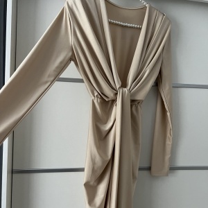 Rochie Modelatoare BELLA Ivory - Img 4