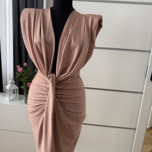 Rochie Modelatoare BELLA 2 Crystal Light Pink - Img 2