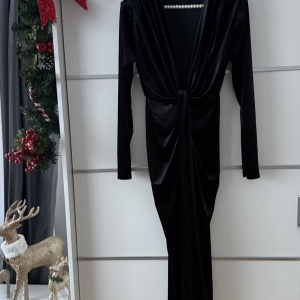 Rochie Bella Catifea Black