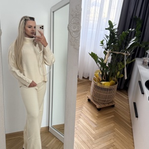 Trening Bella White