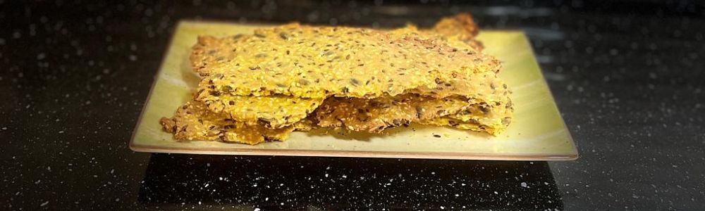 Crackers din semințe și făină de migdale