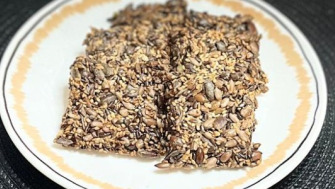 Rețetă crackers din 3 ingrediente