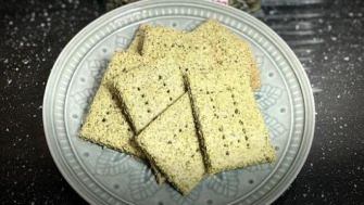 Crackers din ovaz și semințe de dovleac