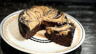 Brownie vegan cu unt de arahide