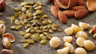 Tu obții suficiente vitamine pentru vedere din alimente?