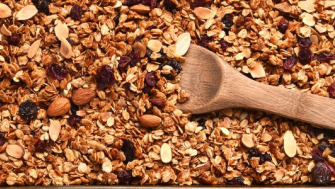 8 beneficii ale consumului zilnic de granola la micul dejun