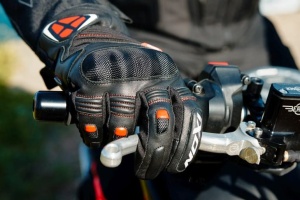 Manusi barbati Roadster iarna piele Ixon model Pro Hawker MS culoare: negru/rosu - degete tactile (100% waterproof + protectie termica) - Img 3