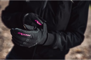 Manusi femei Roadster Mid-season textil/piele Ixon model MIG 2 WP LS culoare: negru/fuchsia (roz) - degete tactile - waterproof - Img 3