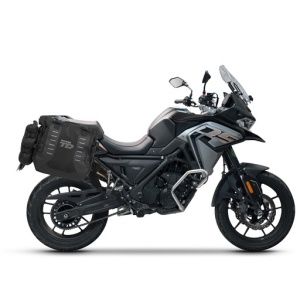 Set of SHAD TERRA TR40 adventure saddlebags, including mounting kit SHAD VOGE 650 DS/DSX - Img 1
