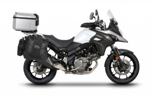 Complete set of SHAD TERRA TR40 adventure saddlebags and SHAD TERRA aluminium 48L topcase, including mounting kit SHAD SUZUKI DL 650 V-Strom