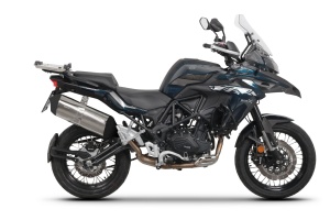 Set of SHAD TERRA TR40 adventure saddlebags and SHAD TERRA aluminium top case TR55 PURE BLACK, including mounting kit SHAD QJMOTOR SRT550 - Img 7