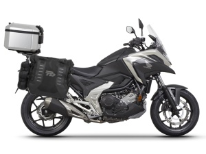 Complete set of SHAD TERRA TR40 adventure saddlebags and SHAD TERRA aluminium 37L topcase, including mounting kit SHAD HONDA NX 750 X 2021-