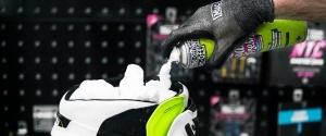 Helmet Cleaning Kit MUC-OFF 21588 - Img 6