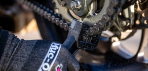 Motorcycle chain kit care MUC-OFF 21069 - Img 5