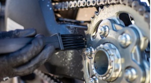 Motorcycle chain brush MUC-OFF 350 - Img 8