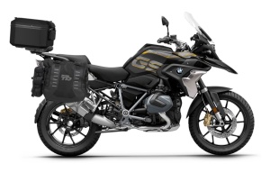 Set of SHAD TERRA TR40 adventure saddlebags and SHAD TERRA aluminium top case TR55 PURE BLACK, including mounting kit SHAD BMW R1250GS ADVENTURE - Img 1