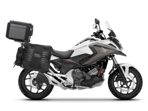 Complete set of SHAD TERRA TR40 adventure saddlebags and SHAD TERRA BLACK aluminium 55L topcase, including mounting kit SHAD HONDA NC 750 X
