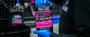 Motorcycle air filter oil MUC-OFF 20156 1l - Img 3