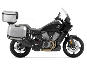 Set complet de cutii de aluminiu SHAD TERRA, 48L cutie centrala si 47L / 47L cutii laterale, incluzand kit montaj si placa SHAD Harley Davidson Pan America 1250