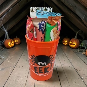 Pahar cu dulciuri nevinovate, fara zahar pentru Halloween