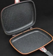 Tigaie dubla cu interior marmorat 28 cm